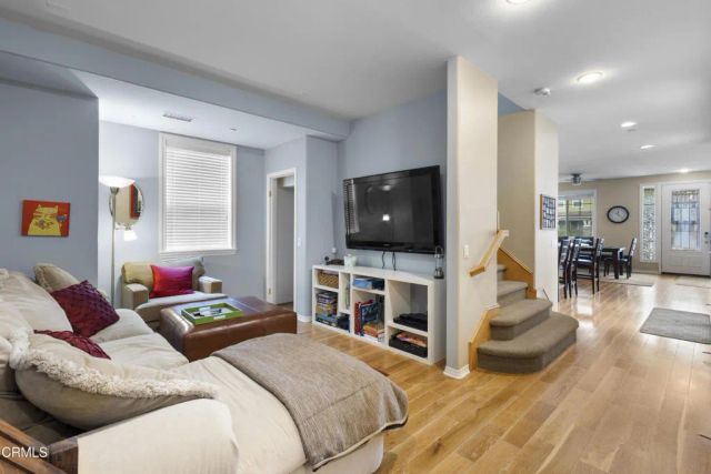 1423 Caspian Way, Oxnard, CA 93035