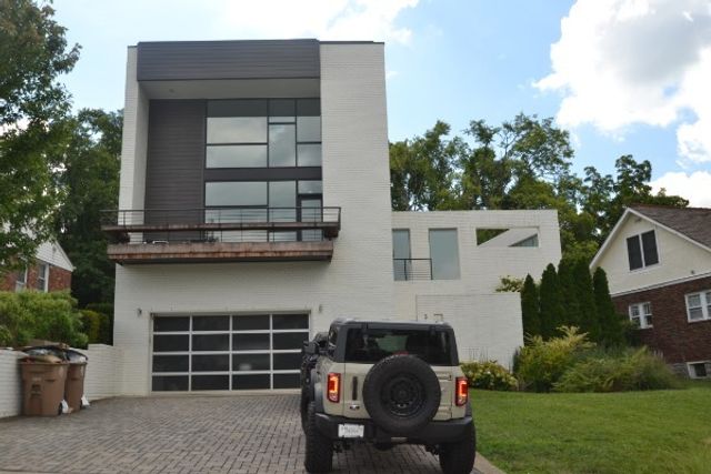 405 32nd Ave, S, Nashville, TN 37212