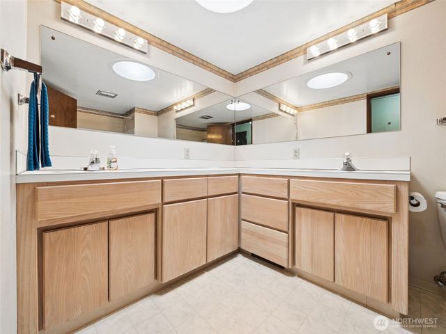 11122 46th Street E, Edgewood, WA 98372