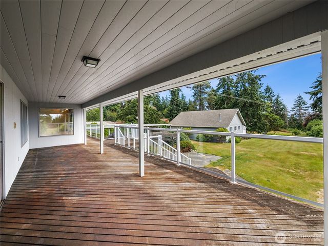 11122 46th Street E, Edgewood, WA 98372