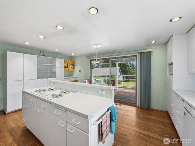 11122 46th Street E, Edgewood, WA 98372