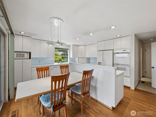 11122 46th Street E, Edgewood, WA 98372