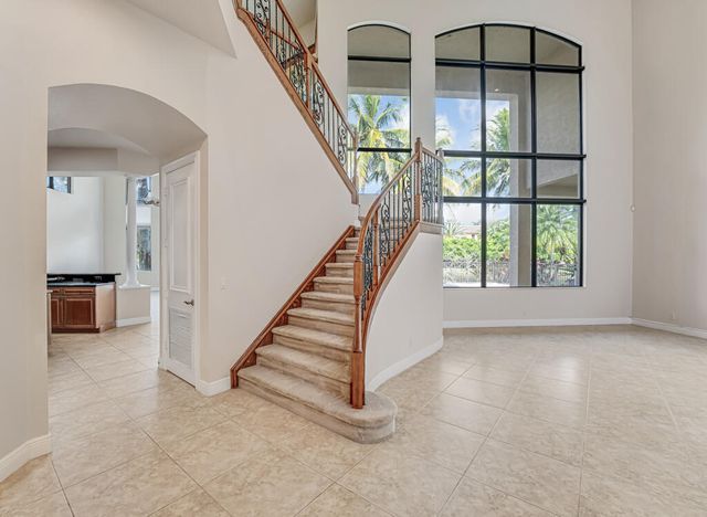 10513 Versailles Boulevard, Wellington, FL 33449