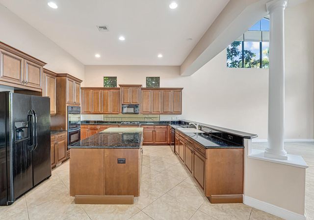10513 Versailles Boulevard, Wellington, FL 33449