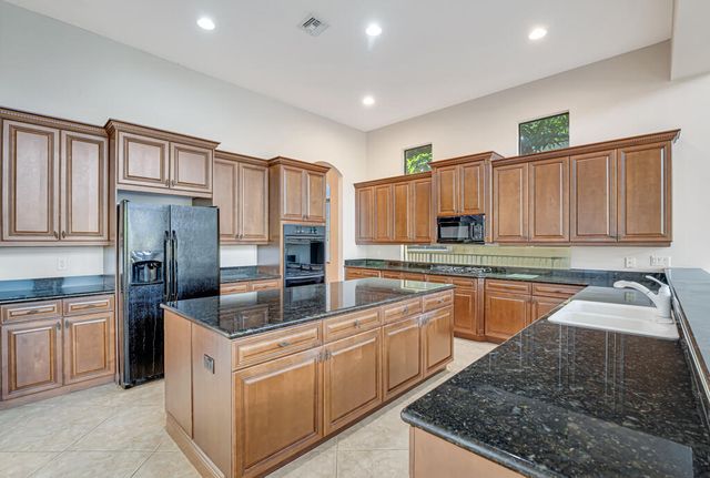 10513 Versailles Boulevard, Wellington, FL 33449