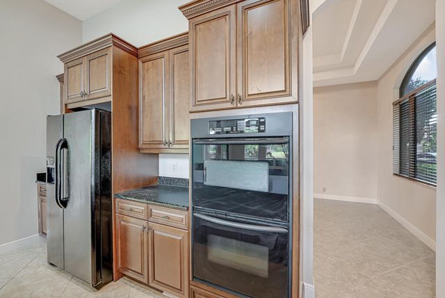 10513 Versailles Boulevard, Wellington, FL 33449