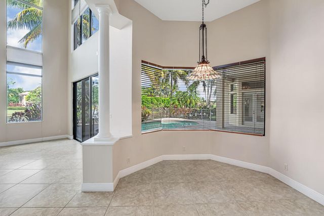 10513 Versailles Boulevard, Wellington, FL 33449