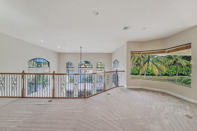 10513 Versailles Boulevard, Wellington, FL 33449