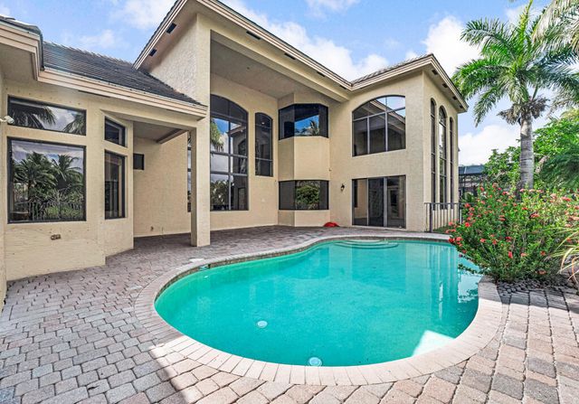 10513 Versailles Boulevard, Wellington, FL 33449