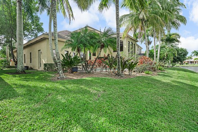 10513 Versailles Boulevard, Wellington, FL 33449