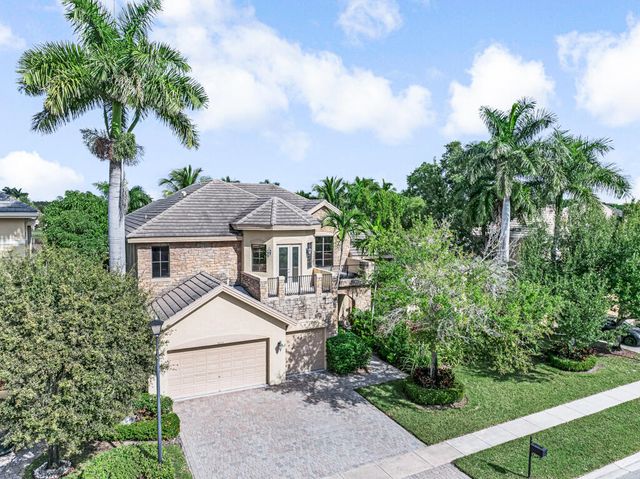 10513 Versailles Boulevard, Wellington, FL 33449