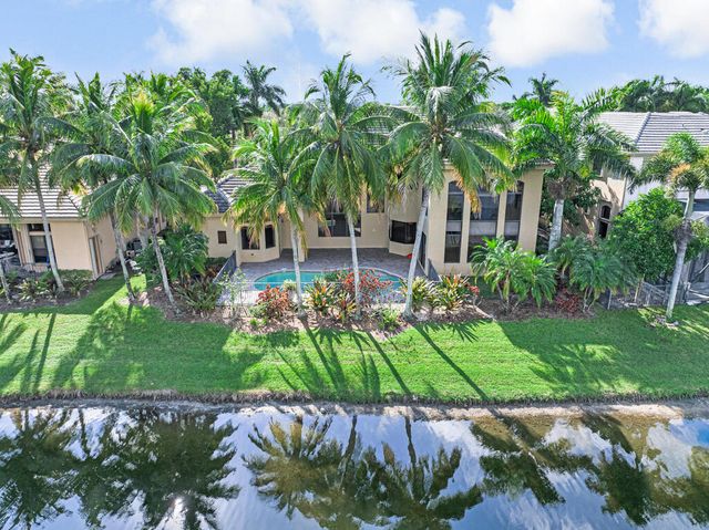 10513 Versailles Boulevard, Wellington, FL 33449