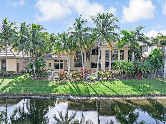 10513 Versailles Boulevard, Wellington, FL 33449