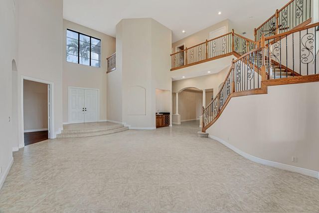 10513 Versailles Boulevard, Wellington, FL 33449