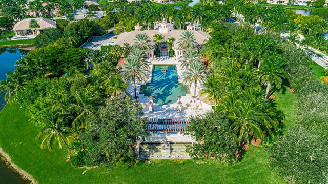 10513 Versailles Boulevard, Wellington, FL 33449