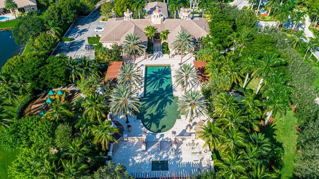 10513 Versailles Boulevard, Wellington, FL 33449