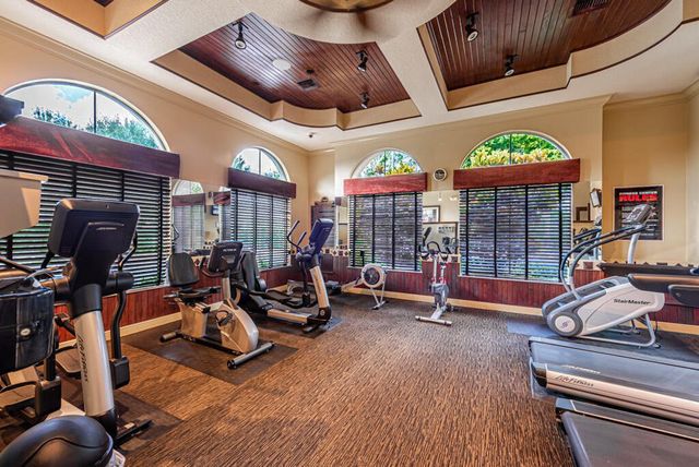 10513 Versailles Boulevard, Wellington, FL 33449