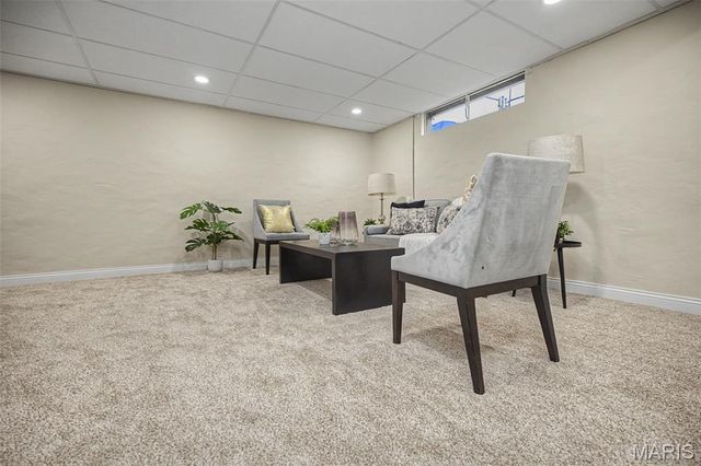 12128 Fleetwood Place, Maryland Heights, MO 63043