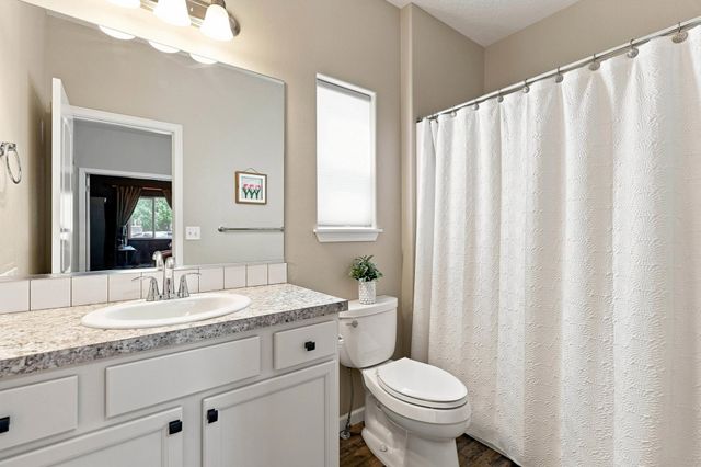 123 S WILLAMETTE St, Greenacres, WA 99016
