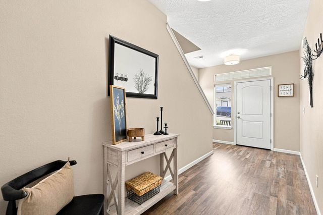 123 S WILLAMETTE St, Greenacres, WA 99016