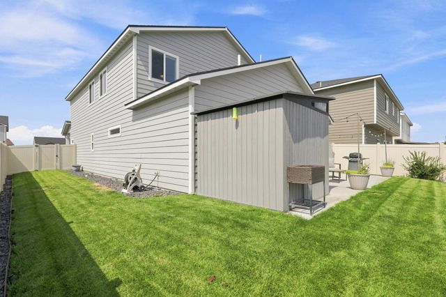 123 S WILLAMETTE St, Greenacres, WA 99016
