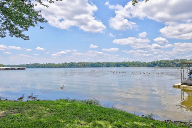 105 Tanasi Shr, S, Gallatin, TN 37066
