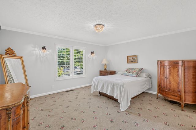 105 Tanasi Shr, S, Gallatin, TN 37066