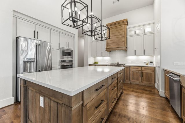 223 S Empress Green Place, Montgomery, TX 77316