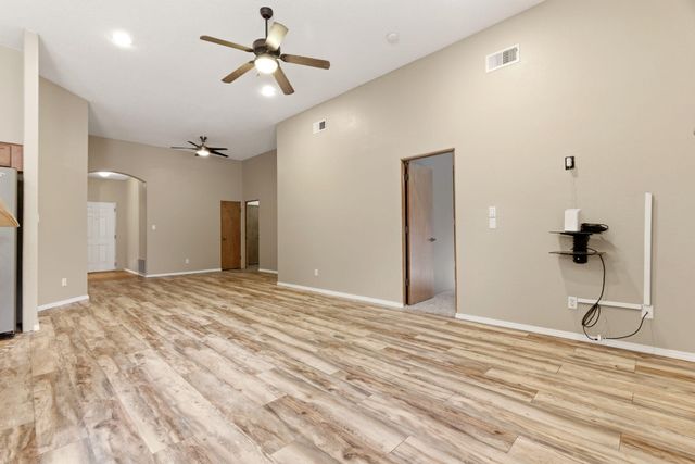 9304 Tephra Avenue NW, Albuquerque, NM 87120