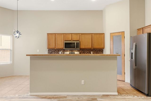9304 Tephra Avenue NW, Albuquerque, NM 87120