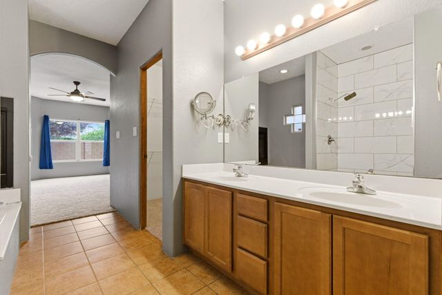 9304 Tephra Avenue NW, Albuquerque, NM 87120