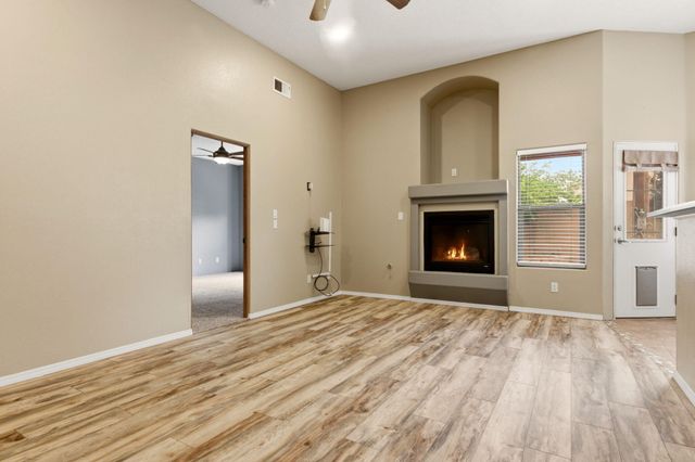 9304 Tephra Avenue NW, Albuquerque, NM 87120
