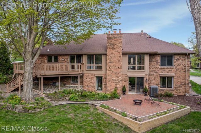 20419 Woodcreek Boulevard, Northville Township, MI 48167