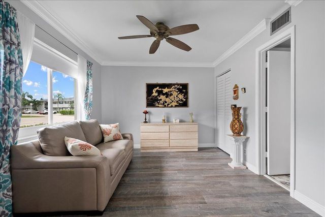 1395 SW 27th Avenue 102, Delray Beach, FL 33445