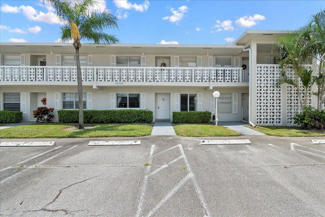 1395 SW 27th Avenue 102, Delray Beach, FL 33445
