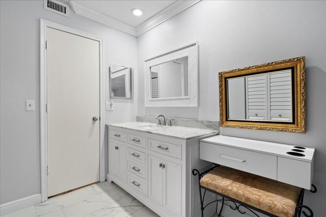 1395 SW 27th Avenue 102, Delray Beach, FL 33445