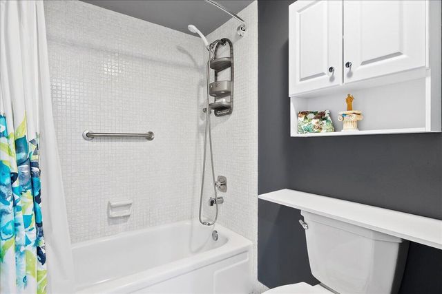 1395 SW 27th Avenue 102, Delray Beach, FL 33445