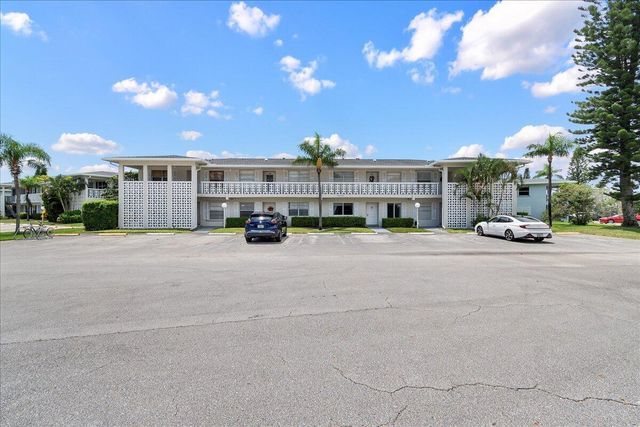 1395 SW 27th Avenue 102, Delray Beach, FL 33445