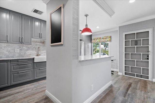 1395 SW 27th Avenue 102, Delray Beach, FL 33445