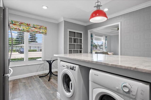 1395 SW 27th Avenue 102, Delray Beach, FL 33445