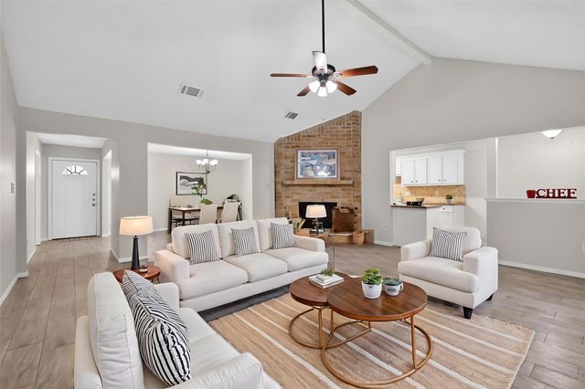 11842 S Fairhollow Lane, Houston, TX 77043