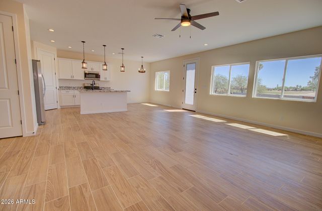 14663 S COUNTRY CLUB Drive, Arizona City, AZ 85123