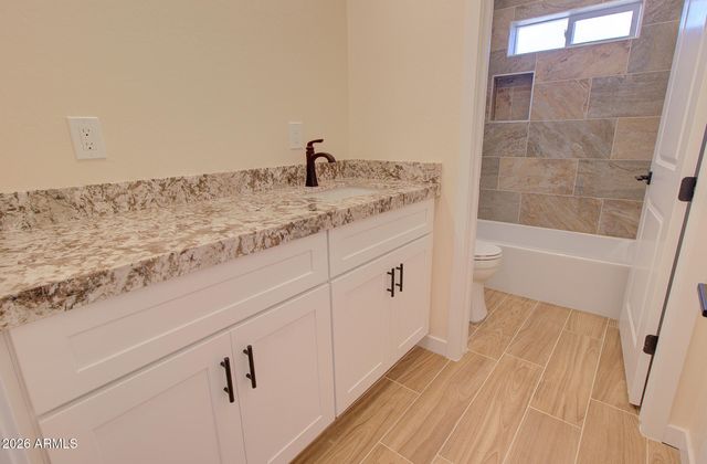 14663 S COUNTRY CLUB Drive, Arizona City, AZ 85123