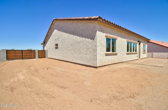 14663 S COUNTRY CLUB Drive, Arizona City, AZ 85123