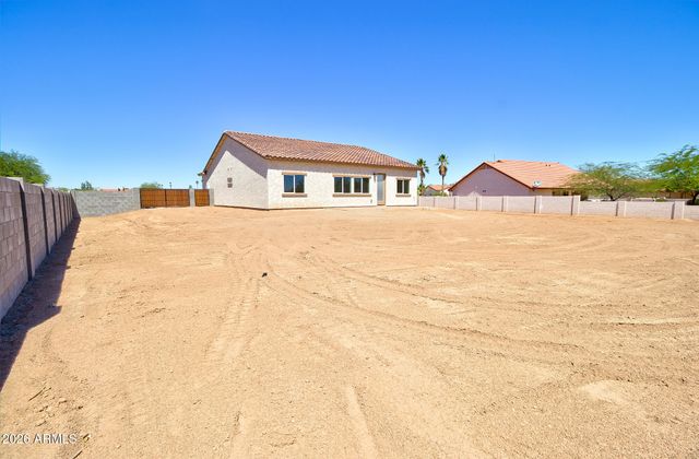 14663 S COUNTRY CLUB Drive, Arizona City, AZ 85123