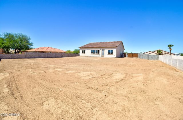 14663 S COUNTRY CLUB Drive, Arizona City, AZ 85123