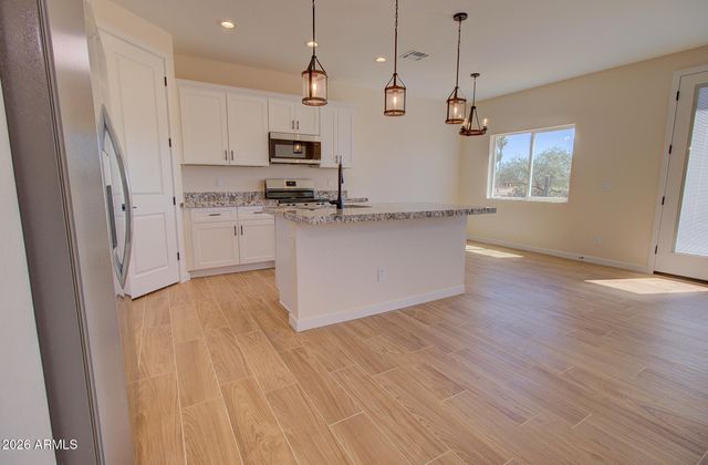 14663 S COUNTRY CLUB Drive, Arizona City, AZ 85123