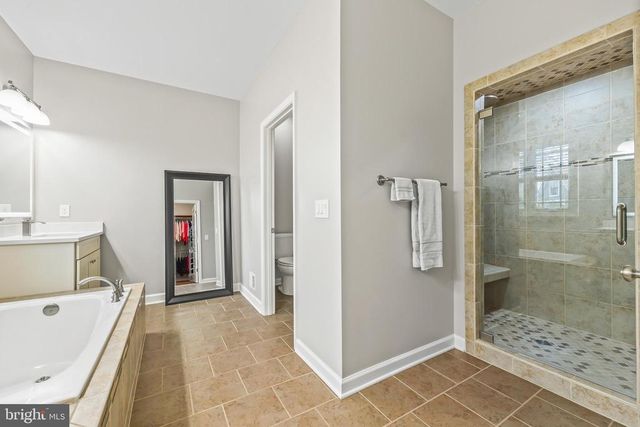 7022 BARCLAY DR, Fredericksburg, VA 22407