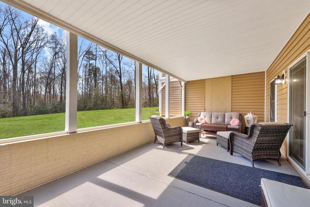 7022 BARCLAY DR, Fredericksburg, VA 22407