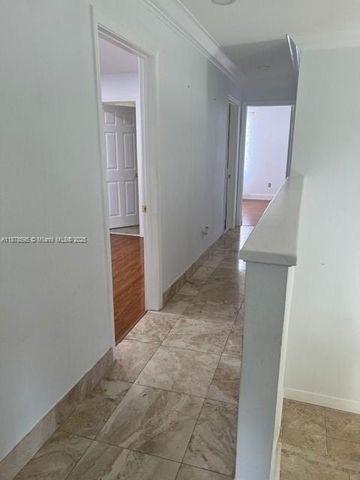 1298 NW 192nd Ter, Pembroke Pines, FL 33029
